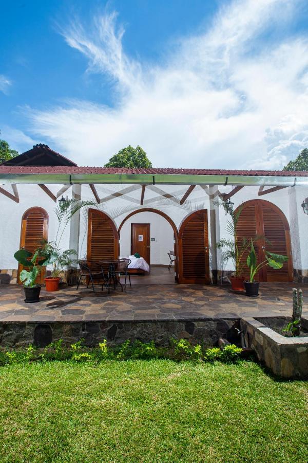 Apu Samay Nature Lodge 塔拉波托 外观 照片